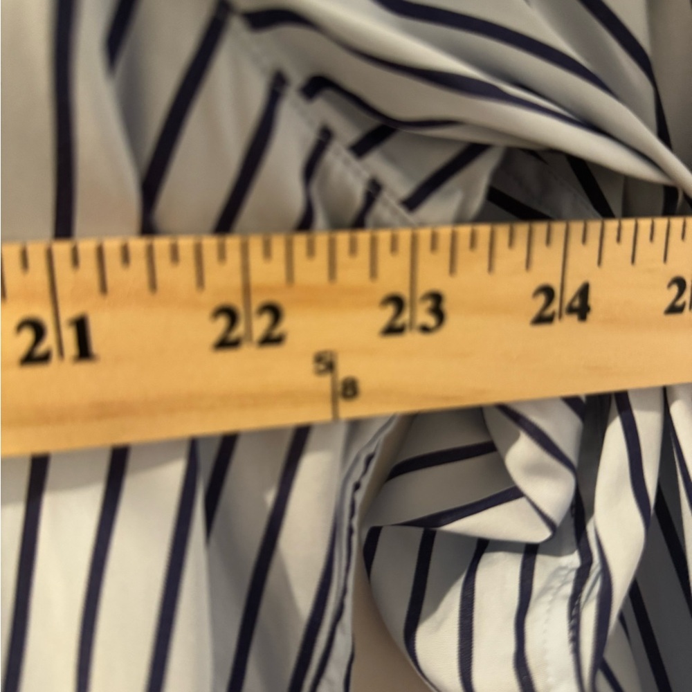 Frank & Eileen “Eileen” Button-Down Shirt - Picture 5 of 7